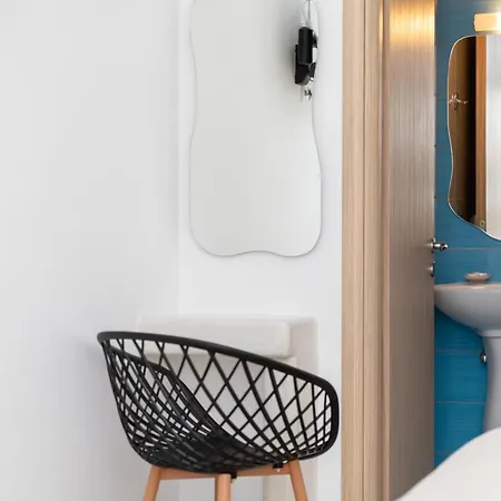 Depis Place And * Naxos City